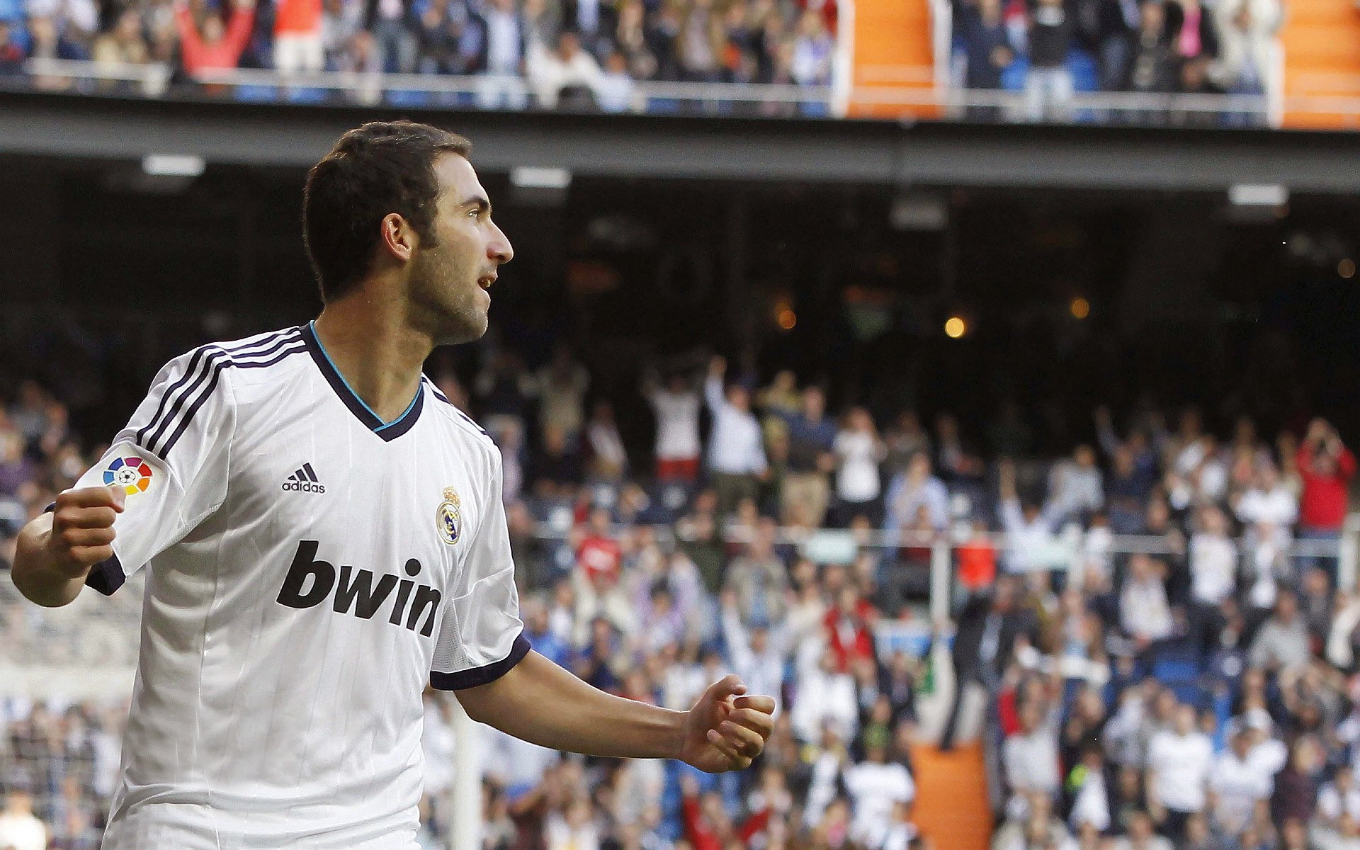 世界杯小组赛:日本连扳两球击倒德国 世界媒体惊呼“亚洲奇迹”